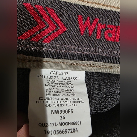 Wrangler Cargo Shorts Hiking Camping Performance Nylon Outdoors Size 36 - Picture 8 of 8